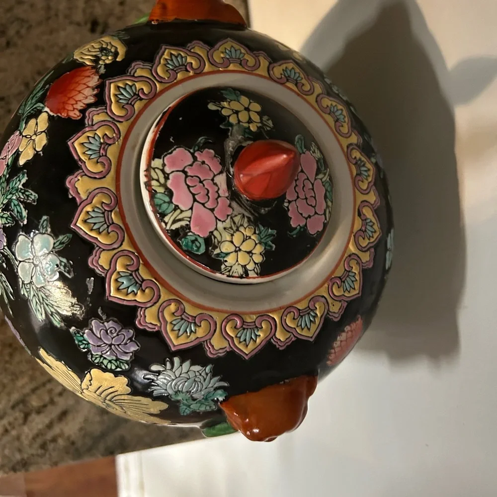 Chinese Famille Noir Foo Dog Ginger Jar with lid Vintage Chinoiserie decor MCM